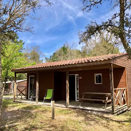 Camping Nature L'airial 4*