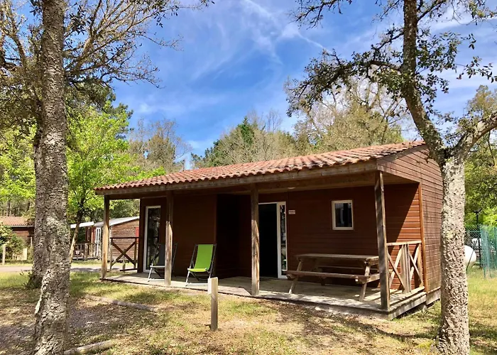 Campeggio Nature L'airial 4*