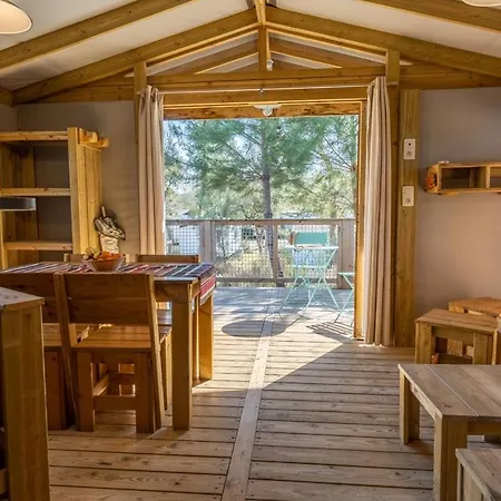 Camping Nature L'airial 4*