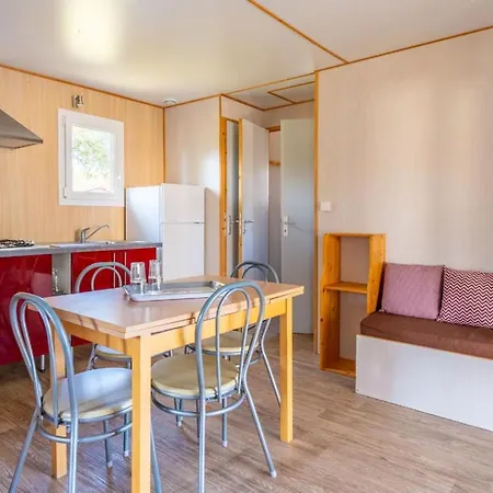 Camping Nature L'airial 4*